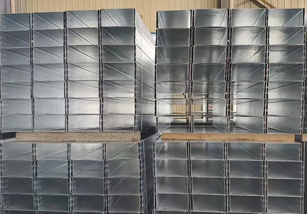 Hot Dip Galvanized Solid Bottom Cable Trunking Tray